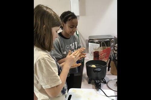 Spotlight Cambridge Montessori School Develops Community Lunch Program