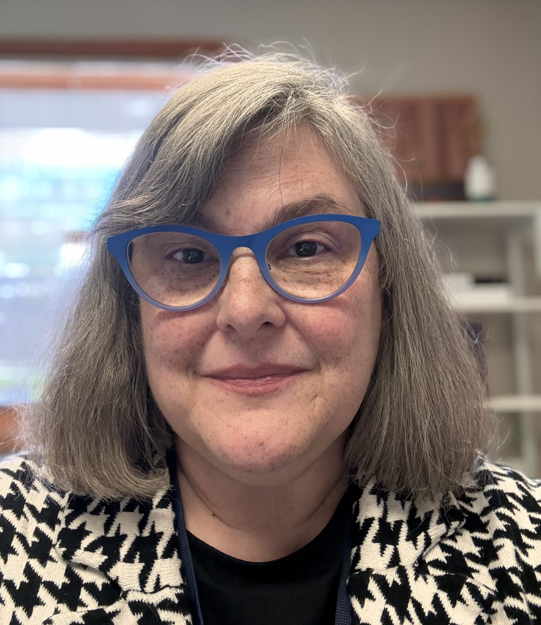 Kathy Kolata headshot