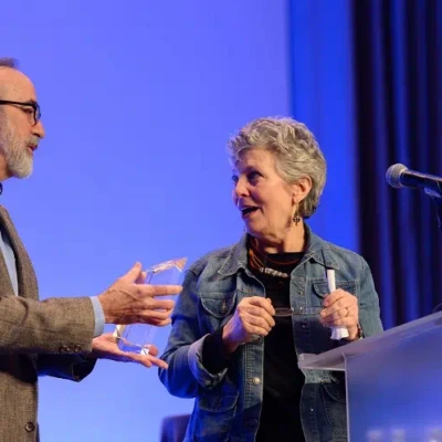 Marta Donahoe accepting the 2019 AMS Living Legacy award at The Montessori Event in Washington, D.C.